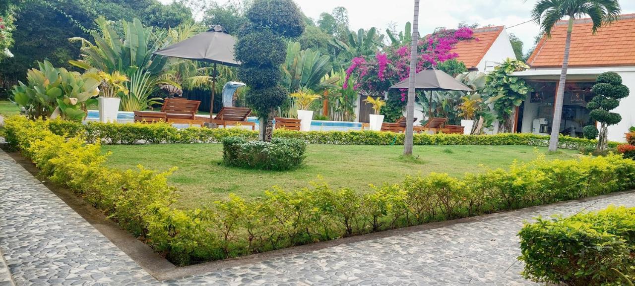 Bed and Breakfast The Edicha Lovina Exterior foto